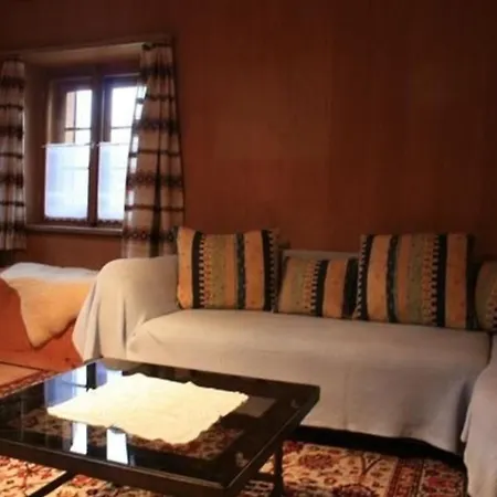 Apartment Davo Tuoi *